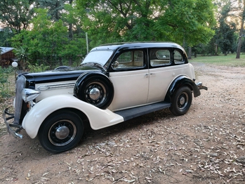 1936 Plymouth main image