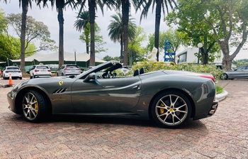 2012 Ferrari California main image