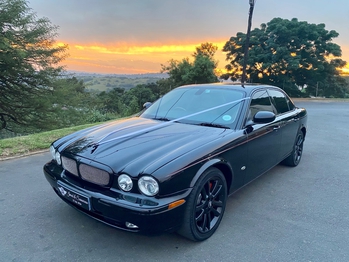 2007 Jaguar XJR main image