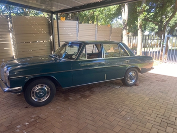 1970 Mercedes w114 230 main image
