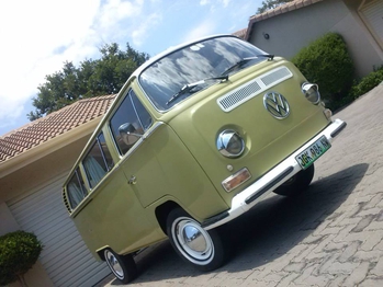 1969 VW Kombi Deluxe main image