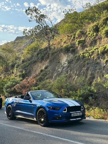 2017 Ford Mustang 5.0 GT V8 Convertible Blue main image