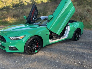 2016 Ford Mustang 5.0 GT V8 Convertible Green main image