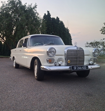 1967 Mercedes Benz 200D Fintail W110 main image