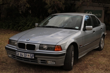 1991 BMW E36 325i main image