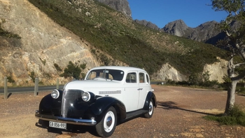 1939 Chevrolet Master Delux main image