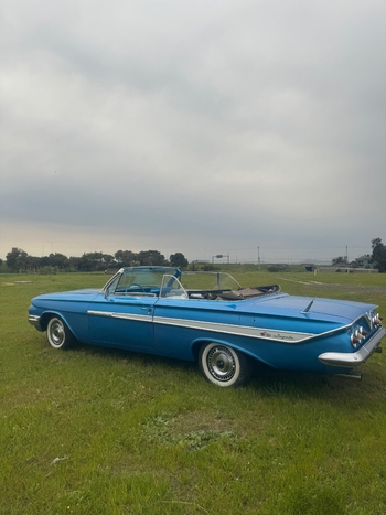 1961 Chevrolet Impala V8 Convertible main image