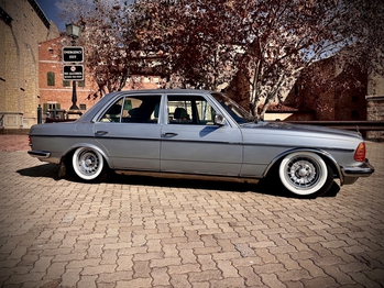 1977 Mercedes 280 W123 main image