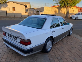 1991 Mercedes 300E AMG main image