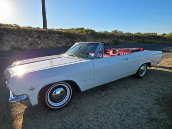 1965 Chevrolet Impala Convertible V8 Pearl White main image