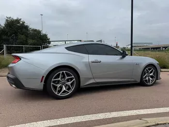 2025 MUSTANG GT 5.0 main image